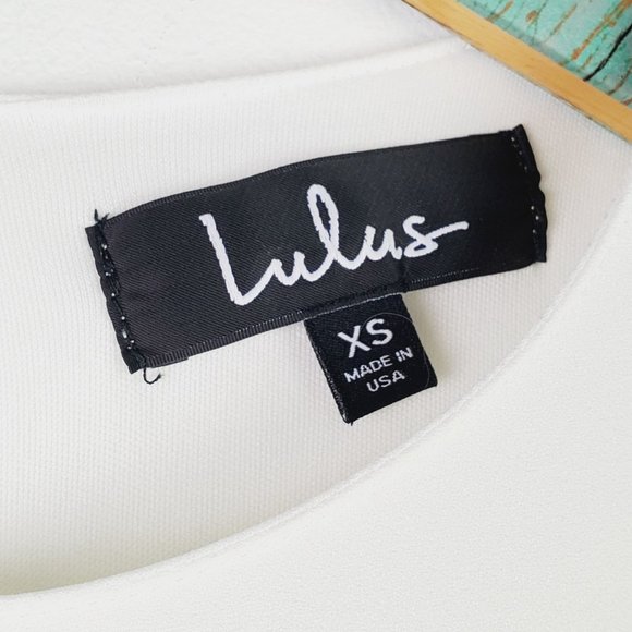 Lulu’s Last Love Song White Tie Waist Shift Dress w/ Bell Sleeves, Sz XS - Picture 7 of 11